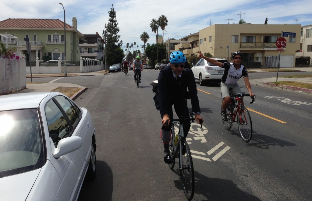 Tom Smuts and entourage barrel over the sharrows on 4th Street Bicycle Boulevard. All photos: Joe Linton/Streetsblog L.A.