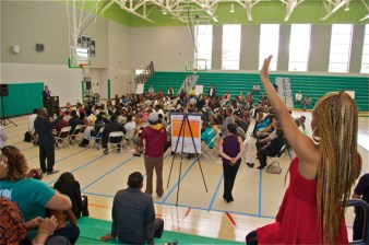 Mayor Eric Garcetti asks participants in the town hall on gun violence for suggestions of messages he should take with him to meet President Obama. Sahra Sulaiman/LA Streetsblog