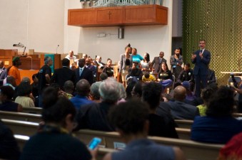 Mayor Eric Garcetti tried to pacify activists by discussing his efforts to humanize policing just before the South L.A. Town Hall was finally shut down. Sahra Sulaiman/Streetsblog L.A.