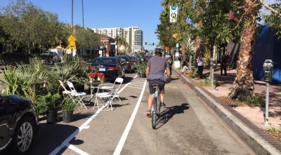 Last Saturday's pop-up protected bike lane on Lankershim Blvd in North Hollywood. Photos by Joe Linton/Streetsblog L.A.