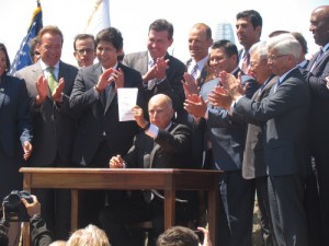 It's signed! California's cap-and-trade law is officially extended through 2030. Photo: Melanie Curry/Streetsblog