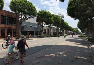 The Whittier Walk & Roll open streets event opened six miles of car-free streets yesterday. Photos by Joe Linton/Streetsblog L.A.