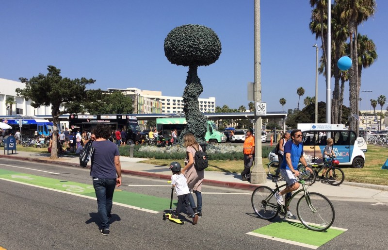 Santa Monica's Coast open streets festival took place yesterday. All photos by Joe Linton/Streetsblog L.A.