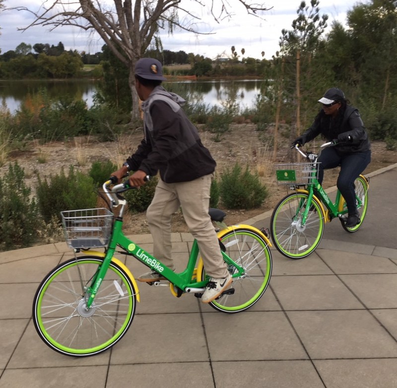L.A. is nearing approval of pilot regulations for dockless shared mobility devices, including Lime Bike bike-share bicycles pictured. Photo by Joe Linton/Streetsblog L.A.