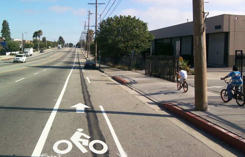 L.A. City bike lawsuit settlements are up, but are bike lanes the problem? No. Photo by Joe Linton/Streetsblog L.A.