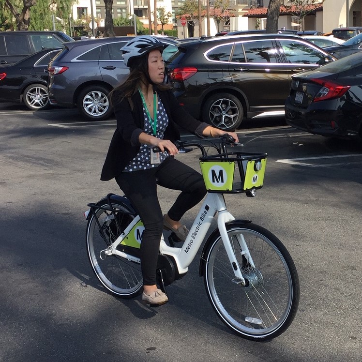 Metro Bike Share is now piloting e-bikes in downtown L.A. Photos by Joe Linton/Streetsblog L.A.