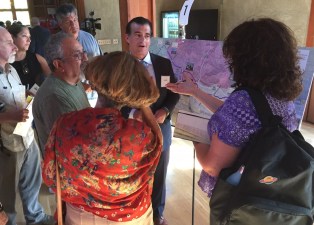 Small group discussion at Metro's Eagle Rock BRT open house. Photos by Joe Linton/Streetsblog L.A.