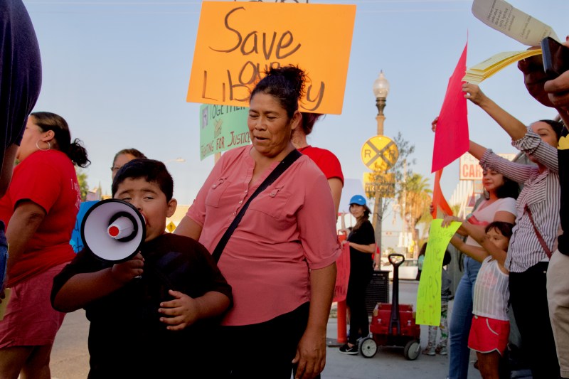 A young community activist-in-the-making led chants at the rally for the Florence Library this past September 5. Sahra Sulaiman/Streetsblog L.A.