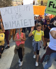 Several Youth Climate Strike bore signs with Thunberg's  "Skolstrejk för klimatet" - school strike for climate. Photos by Joe Linton/Streetsblog L.A.