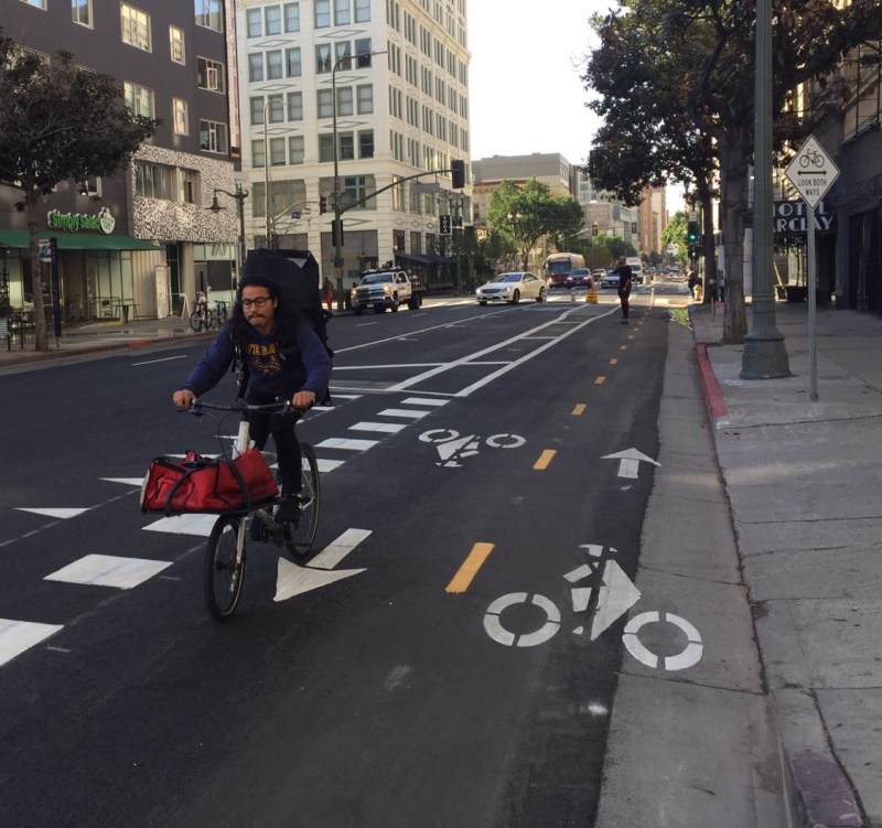 New two-way protected bike lanes on Main Street. All photos Joe Linton/Streetsblog L.A.