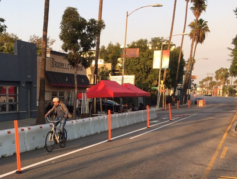 New temporary protected bike lane on Washington Boulevard in Culver City. Photos by Joe Linton/Streetsblog L.A.