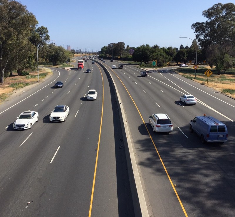 The 710 Freeway in Long Beach. Photo by Joe Linton/Streetsblog L.A.