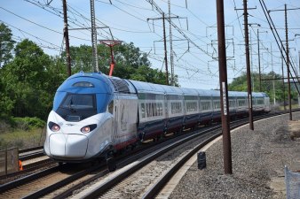 Amtrak's newest HSR is capable of over 200 mph. But only with the right tracks and wire overhead for power. Photo: Wikimedia Commons