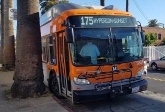 Metro’s Line 175 bus at its St. Andrews/Santa Monica layover point. Photo by Elson Trinidad