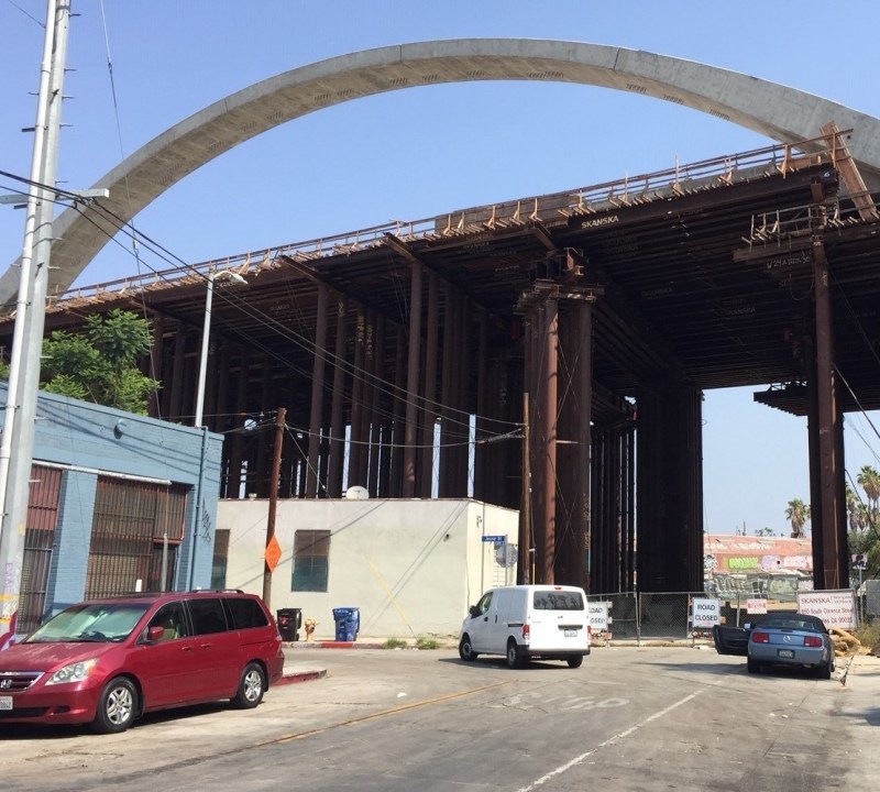 With wooden falsework removed, several 6th Street Bridge arches are starting to reveal the look of the finished bridge. Photos by Joe Linton/Streetsblog L.A.