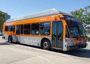 Metro El Dorado National California bus - photo by Marc Caraan
