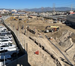 Metro Division 20 construction last month. Photo by Joe Linton/Streetsblog L.A.