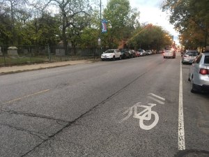 A good old-fashioned door zone sharrow. Image: Eric Fischer, CC