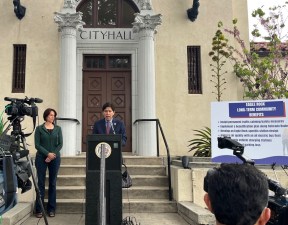 City Councilmember Kevin de León at this morning's BRT announcement. Photo by Joe Linton/Streetsblog L.A.