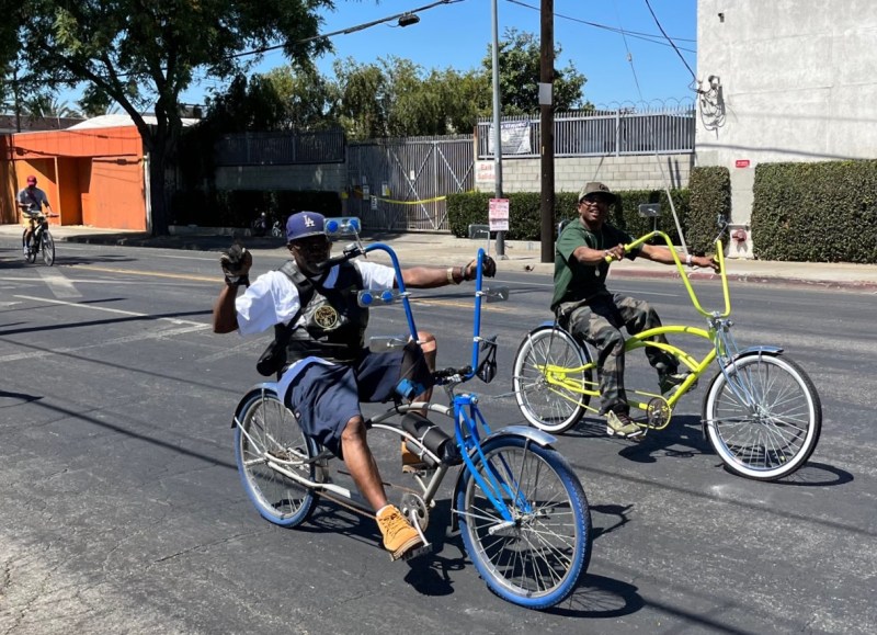Low rider cyclists enjoying CicLAvia on Western Avenue yesterday. Photos by Joe Linton/Streetsblog